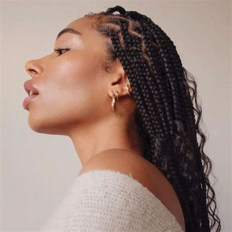 Advantages of Knotless Braids: