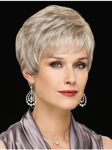 Advantages of Short Grey Wigs: