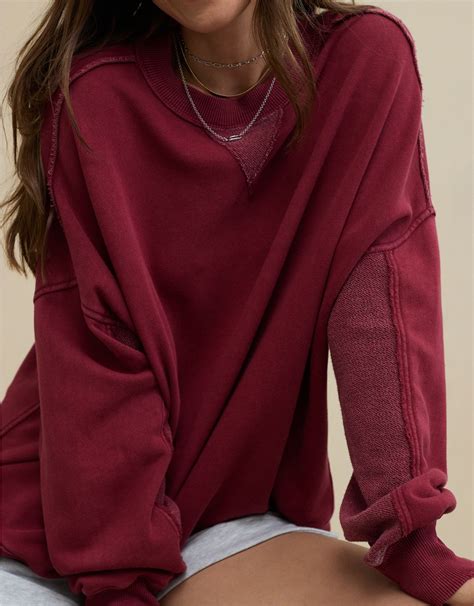 Aerie Big Chill Crew Sweatshirt: Stay Warm and Comfortable All Season Long