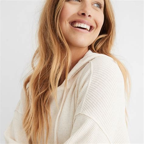 Aerie Cropped Sweatshirt: The Perfect Addition to Your Wardrobe