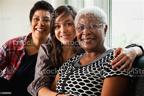 African Women Three Generations PDF