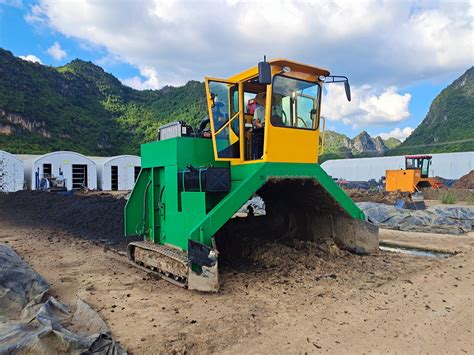 Agriculture Machine: Wheel Compost Turner in Organic