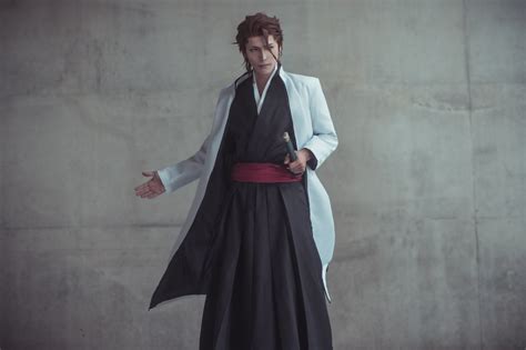 Aizen Sousuke: A Majestic and Enigmatic Cosplay Guide