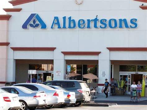 Albertsons: A Government-Backed Grocery Giant