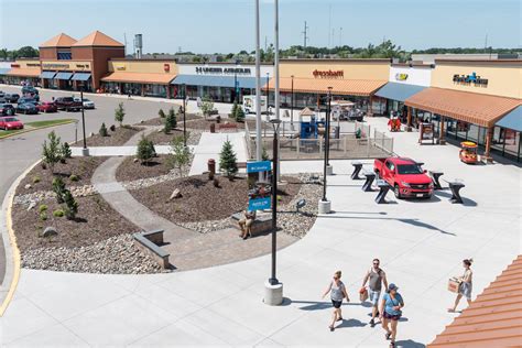 Albertville Premium Outlets