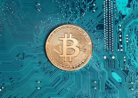 Alexx Ave: A Beginner's Guide to Bitcoin and Cryptocurrency