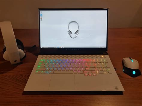 Alienware m17 Fortnite Setup: The Ultimate Gaming Experience