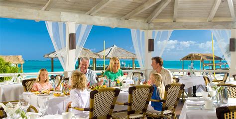 All-inclusive Dining: