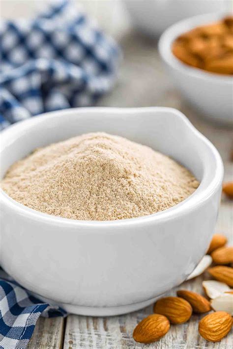 Almond flour: