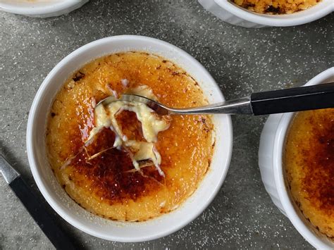 Alton Brown's Crème Brûlée: A Culinary Masterpiece