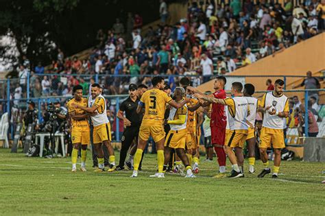 Altos x Amazonas FC: Uma Batalha Épica pelo Topo da Tabela