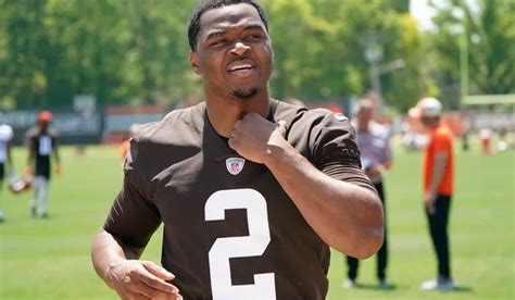 Amari Cooper: A Statistical Deep Dive into the Star Wide Receiver's Impact