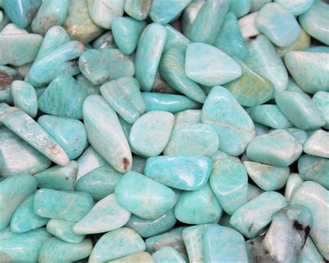 Amazonite: A Guide to the Gemstone of Hope and Tranquility