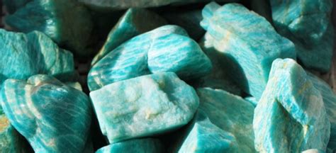 Amazonite Crystal Meaning: Unveiling the 7 Wonders of Hope & Tranquility