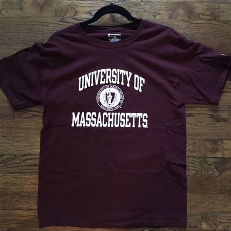 Amherst College T-Shirt: A Versatile Expression of Identity