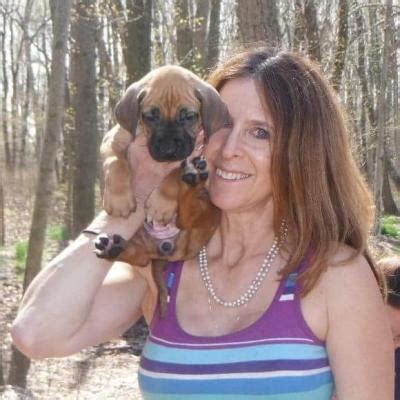 Amy.lyng, the Dog Whisperer Transforming Canine Behavior