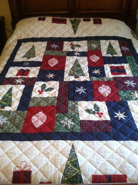 An Amish Christmas Quilt Reader