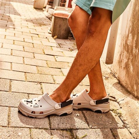 Anatomy of Men's Crocs: