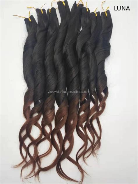 Anatomy of Synthetic Hair Bundles