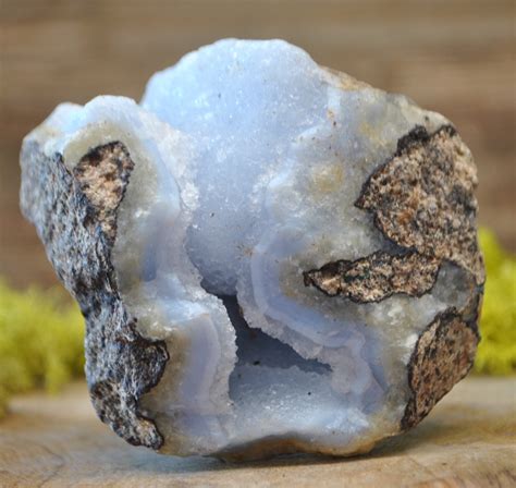 Anatomy of a Chalcedony Geode