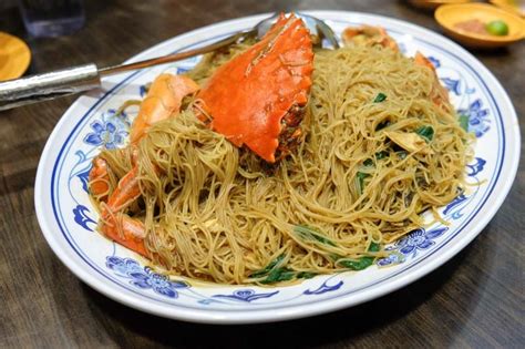 Ang Mo Kio Crab Bee Hoon: A 50-Year-Old Hawker Stall Delighting Singaporeans