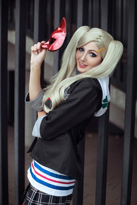 Ann Takamaki's Alluring Persona 5 Cosplay Guide