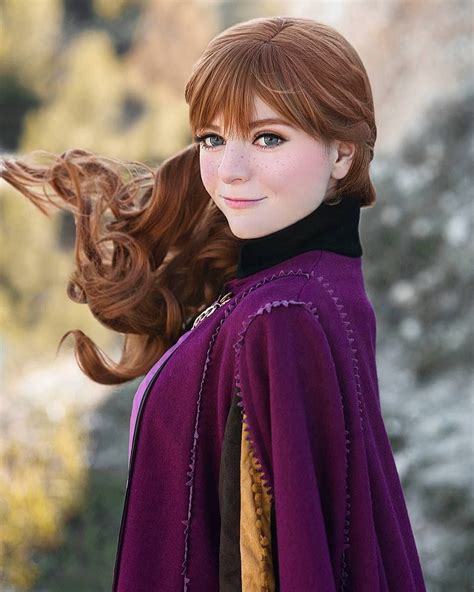 Anna Frozen Cosplay