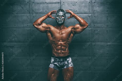 Anonymity Matters: Reasons Why Masked Bodybuilders Choose to Conceal Their Identities