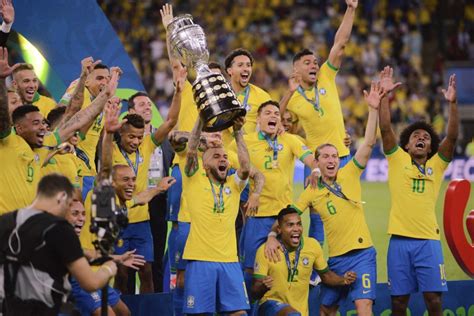 Anos que o Brasil Ganhou a Copa: Uma Jornada Através do Tempo