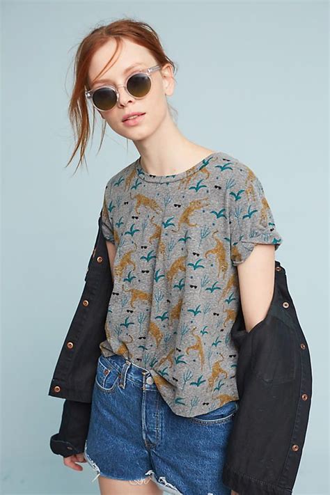 Anthropologie T-Shirts: An Exploration of Style, Comfort, and Versatility