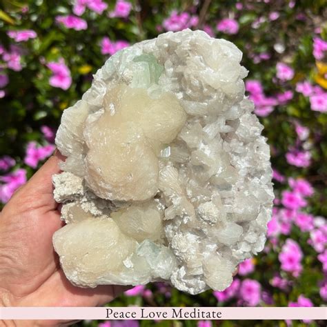 Apophyllite and Stilbite: The Gems of Spirituality and Intuition