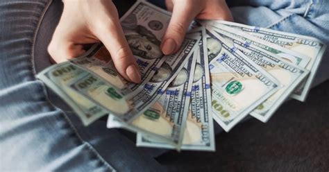 Aposta em Dólar: Guia Completo para Investir e Lucrar com a Moeda Americana