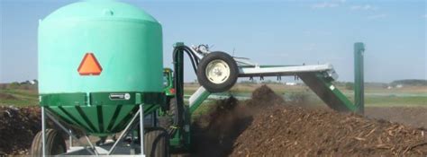 Applications of Agricultural Waste Compost Turners: