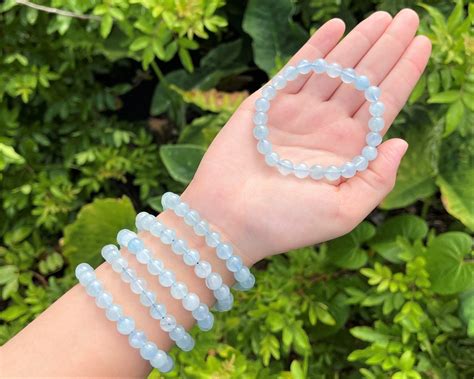 Aquamarine Bead Bracelet: A Guide to Its Benefits and Applications