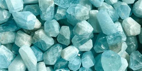 Aquamarine Crystals: 1,001 Uses and Benefits