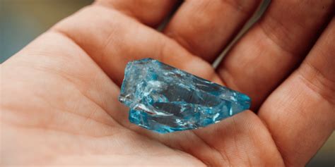 Aquamarine Stone Meaning: Unravel the Mystery of the Sea's Treasury