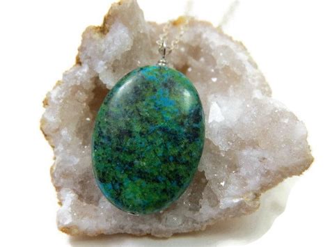 Aqueous Green and Crystalline Clarity: The Essence of Chrysocolla and Quartz