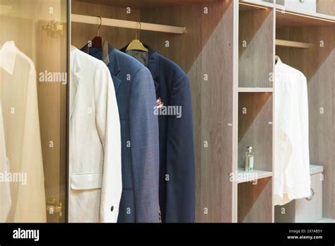 Armani Shirts for Men: The Epitome of Style and Sophistication