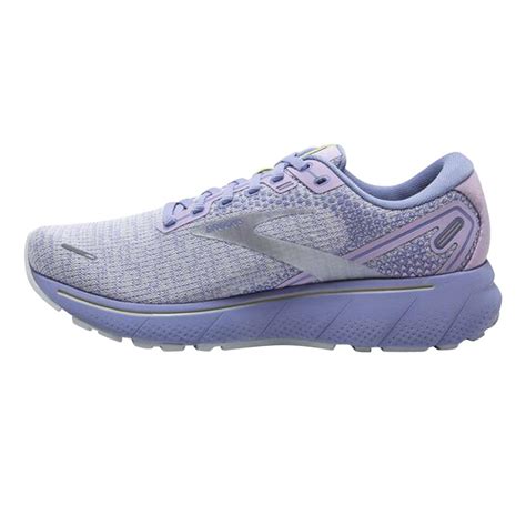 Ascending to Athletic Heights with the Revolutionary Brooks Women's Ghost 14