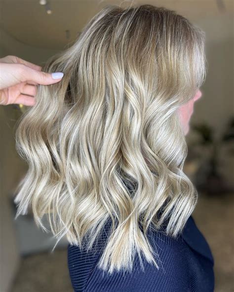 Ash Blonde Highlights: A Timeless and Versatile Hair Trend