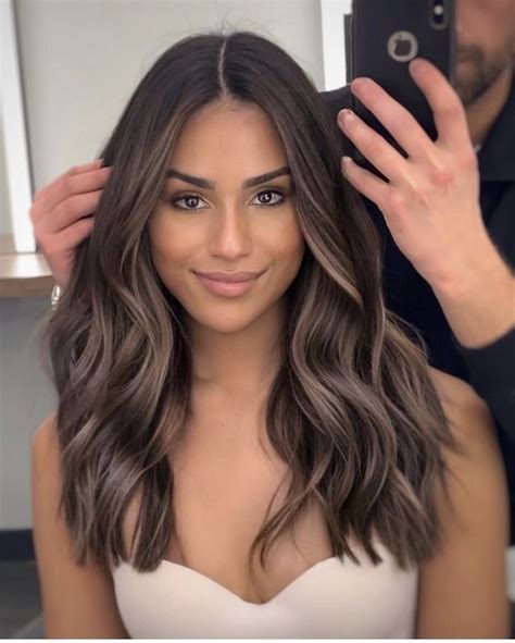 Ash Brown Babylights: A Guide to the Chicest Hair Color Trend of the Moment