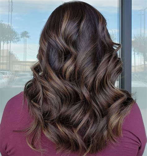 Ash Brown Hair Color Highlights: The Guide to Chic and Sophisticated Locks