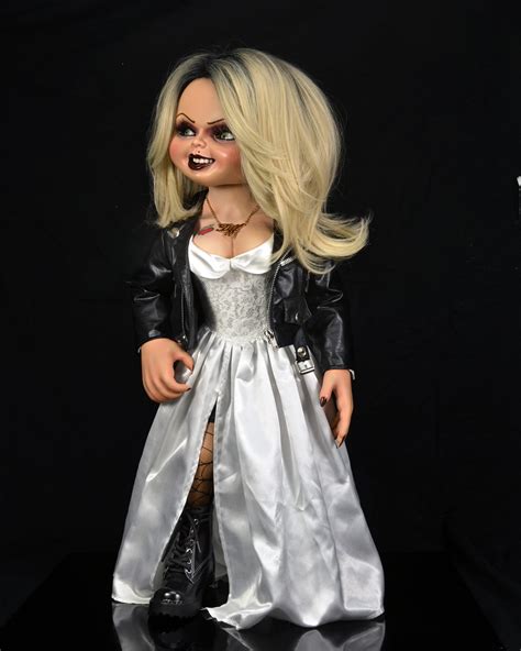 Assembling the Tiffany Chucky's Bride Ensemble