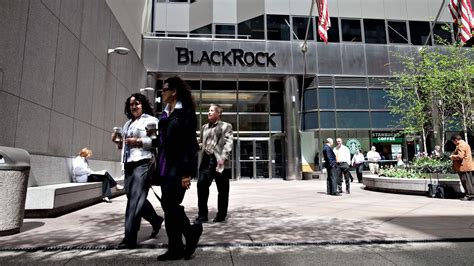 Associate at BlackRock: Unveiling the Lucrative Compensation Package