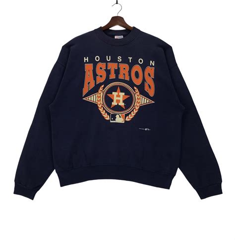 Astros Vintage Sweatshirt: A Timeless Fashion Statement