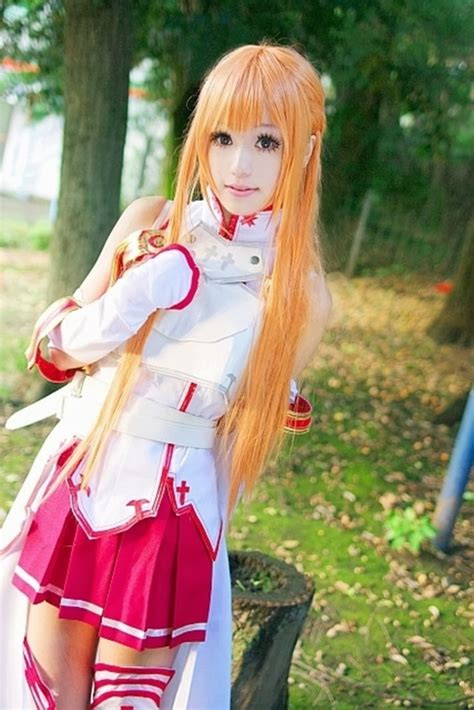 Asuna Yuuki Cosplay: Embracing the Essence of a Virtual Heroine