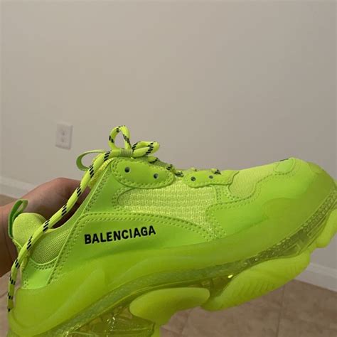 Authenticating Authenticity: Unveiling the Secrets to Spotting Genuine Balenciaga Shoes