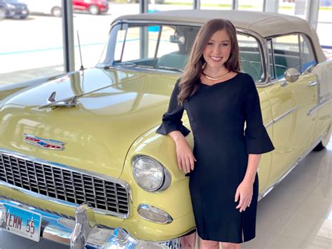 Automotive Flora in Illinois: Thriving Despite Challenges