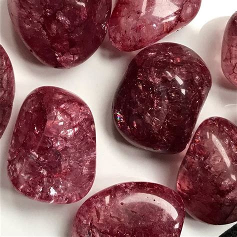 Aventurine Red: Meaning, Properties, and Applications