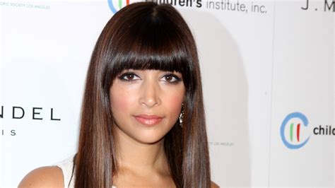 Avoid blunt, straight bangs: